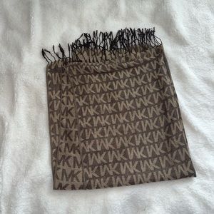 Michael Kors scarf